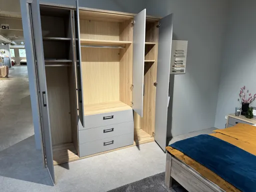 Jugendzimmer / Appartement Drehtürenschrank Achat